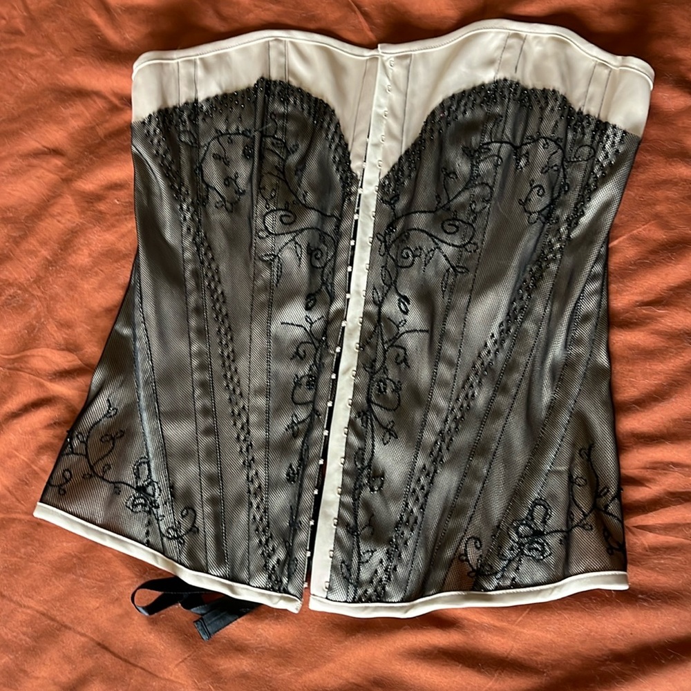 Charlotte Russe Black/Tan Lace Beaded Corset Size L